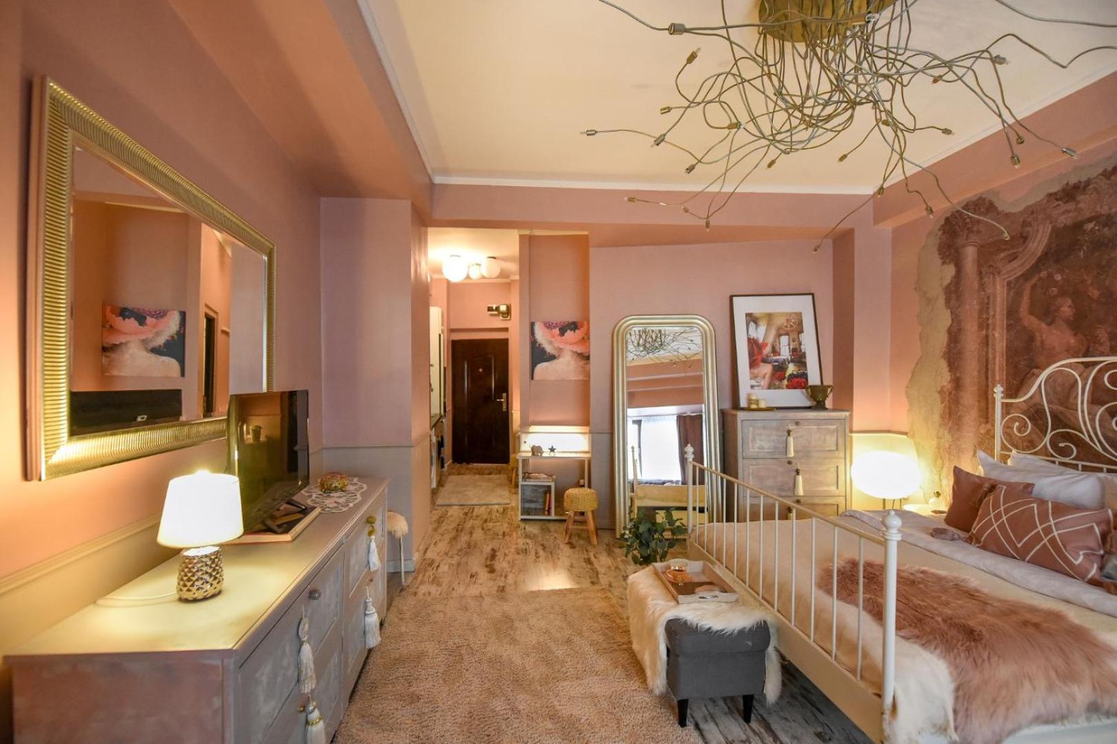 Magic Studio - A Central Fairytale Experience Bucureşti Ngoại thất bức ảnh