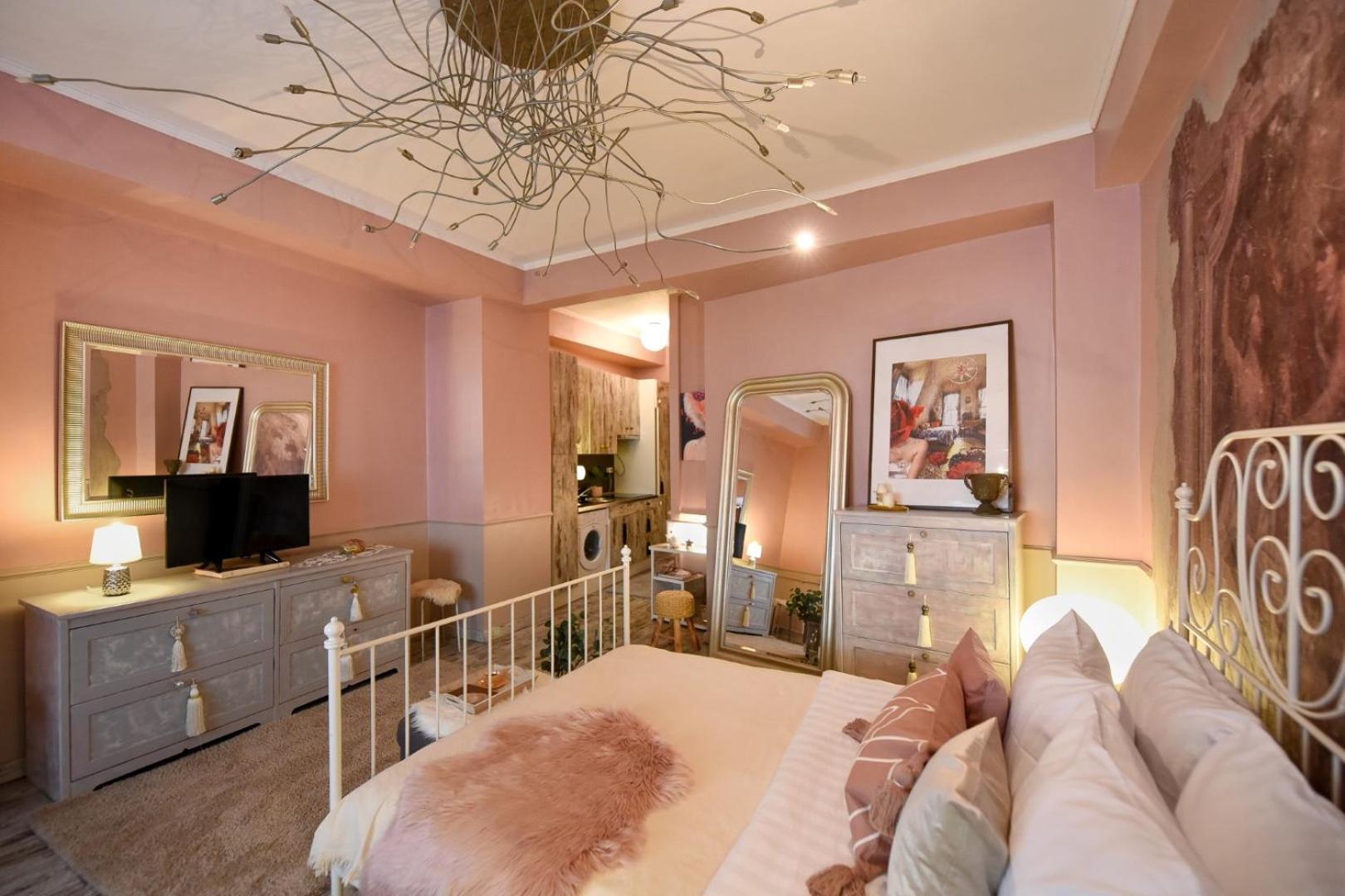 Magic Studio - A Central Fairytale Experience Bucureşti Ngoại thất bức ảnh